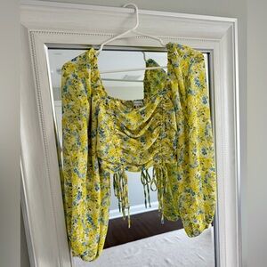 LS Floral Ruched Tie Front Blouse